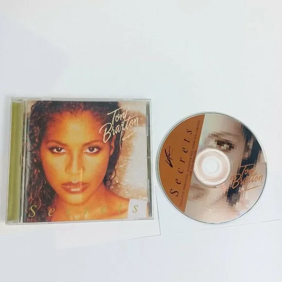 Toni Braxton Secrets CD R&B -Soul -Throwback *MINOR WEAR - Picture 7 of 14